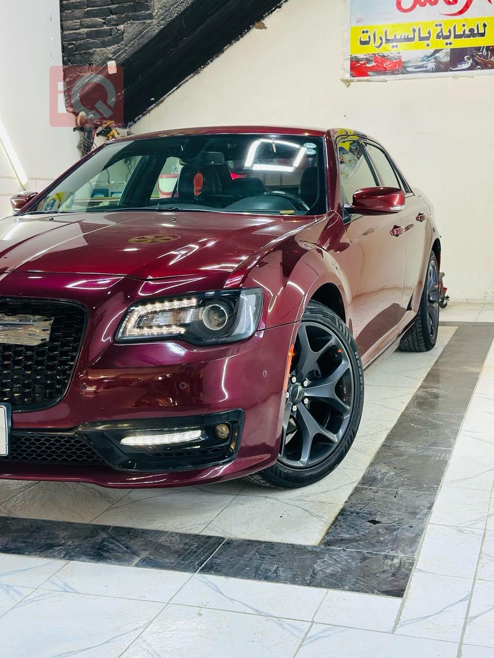 کرایسلەر 300